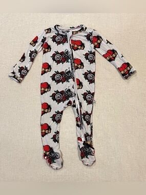 Bums & Roses Kids White Footed One-Piece Motorcycle, Heart & Rose Print 3-6 Mths